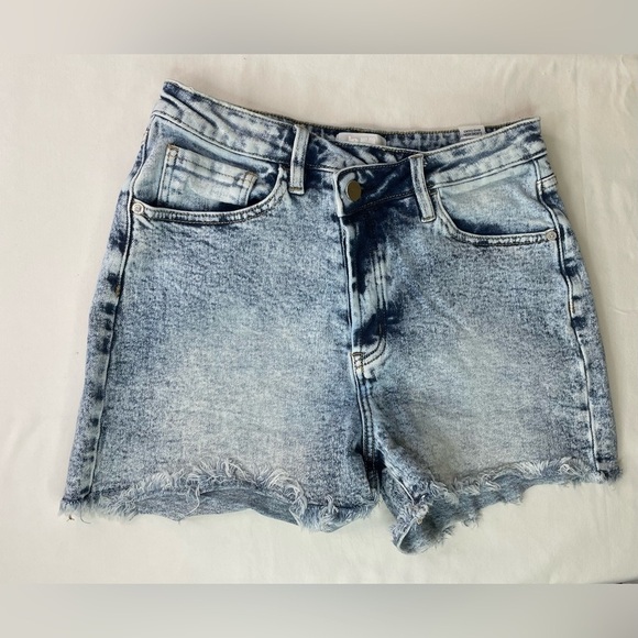 l&M Crafted Cross Over Mom Shorts High Waisted Denim Size Medium - Picture 1 of 9